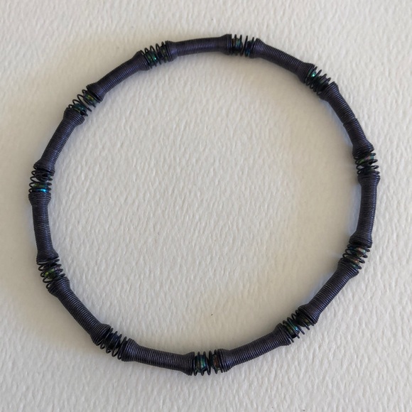 Set of stretchy bracelets - Picture 2 of 5